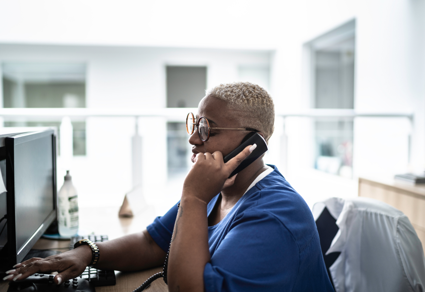 team member phone call desk