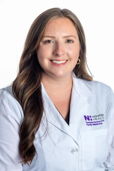 nerber danielle headshot 400x600px