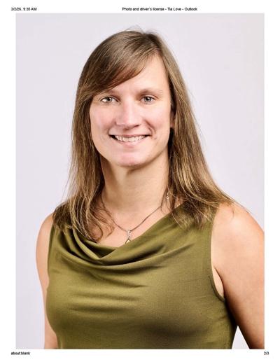 Lucia Derks, MD