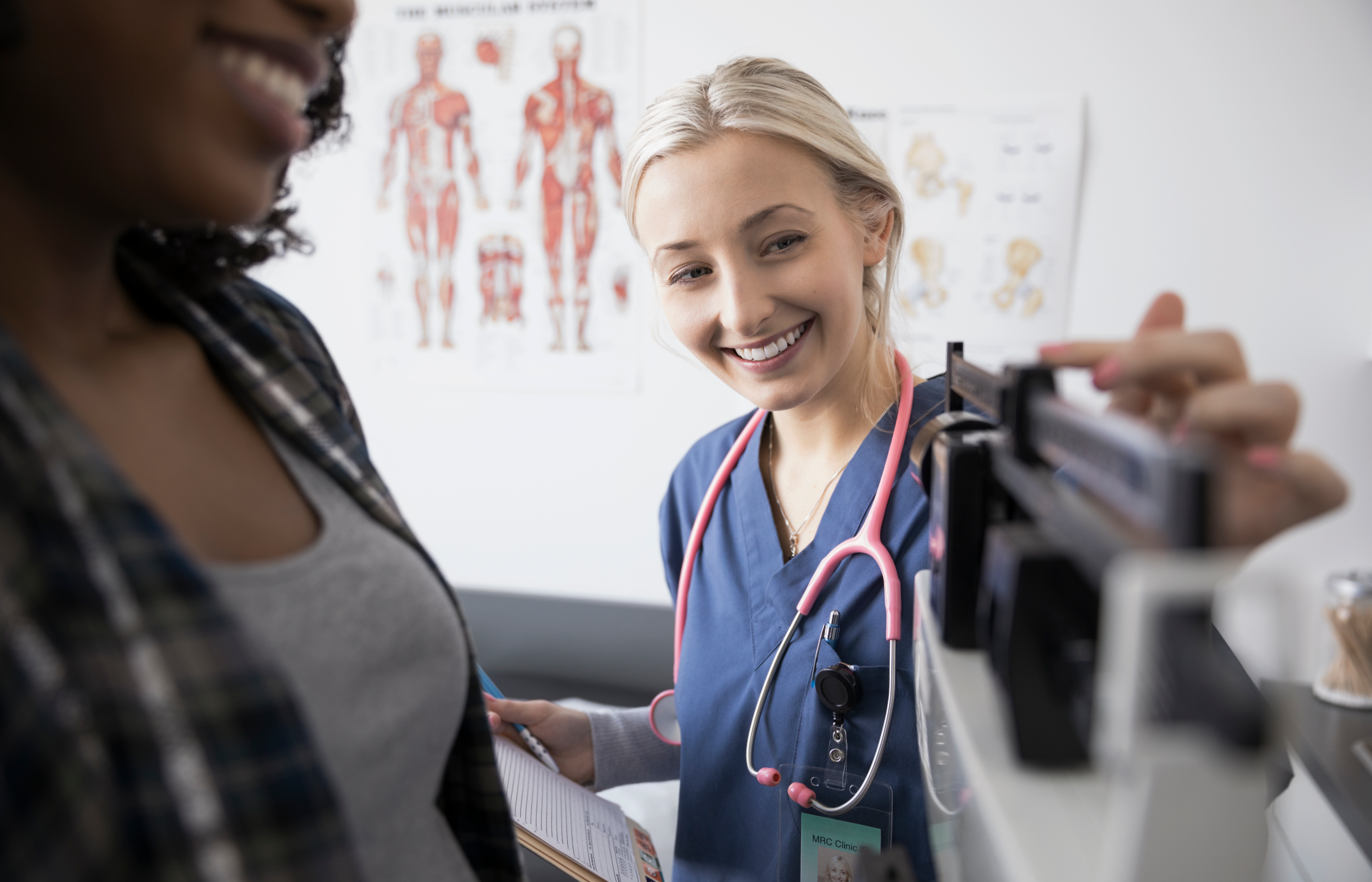 nurse-weighs-a-weight-loss-surgery-patient